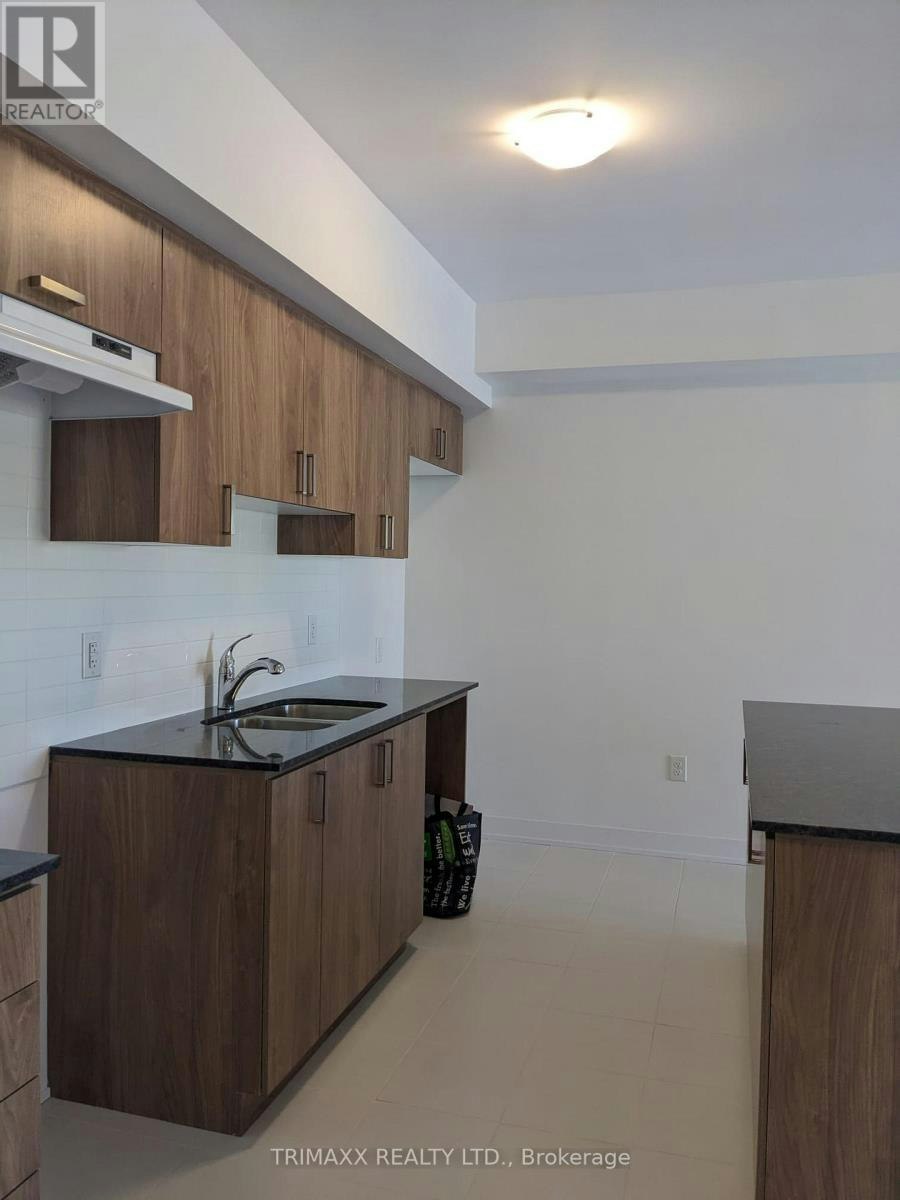 303-1 Chef Lane, Barrie, ON, L9J 0T1 - 5
