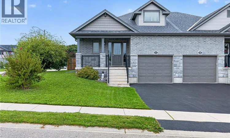 11 Hackberry Lane