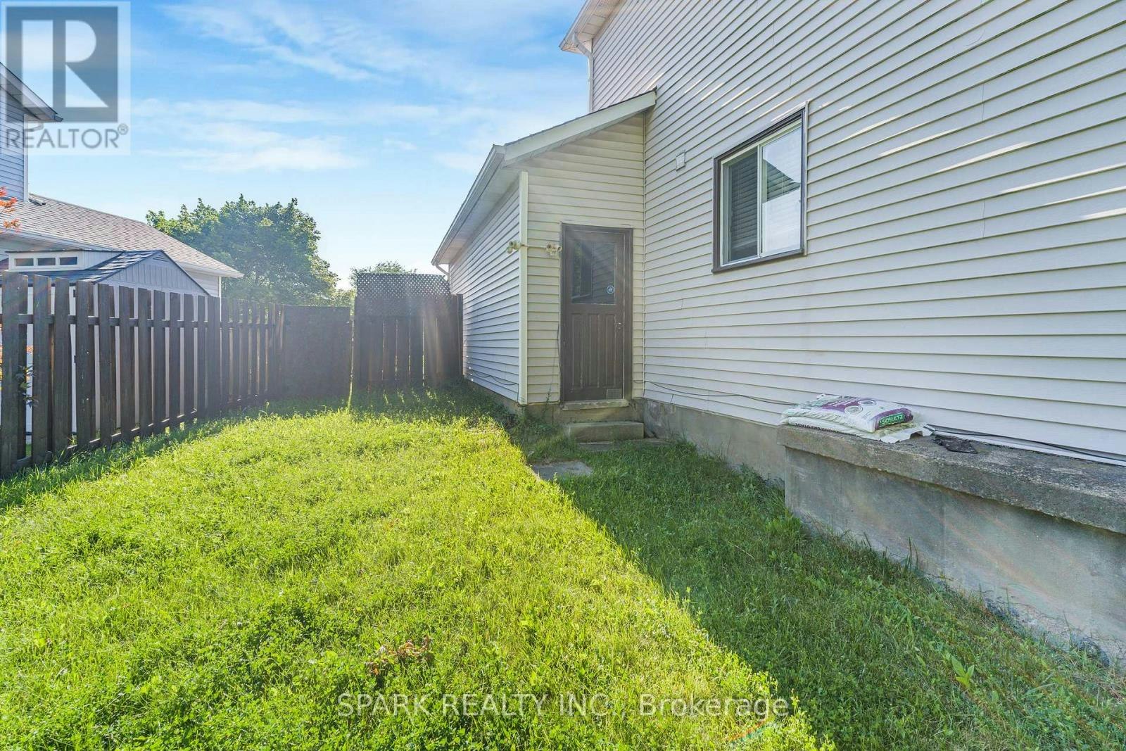 23 Rannie Court, Thorold, ON, L2V 4X2 - 26
