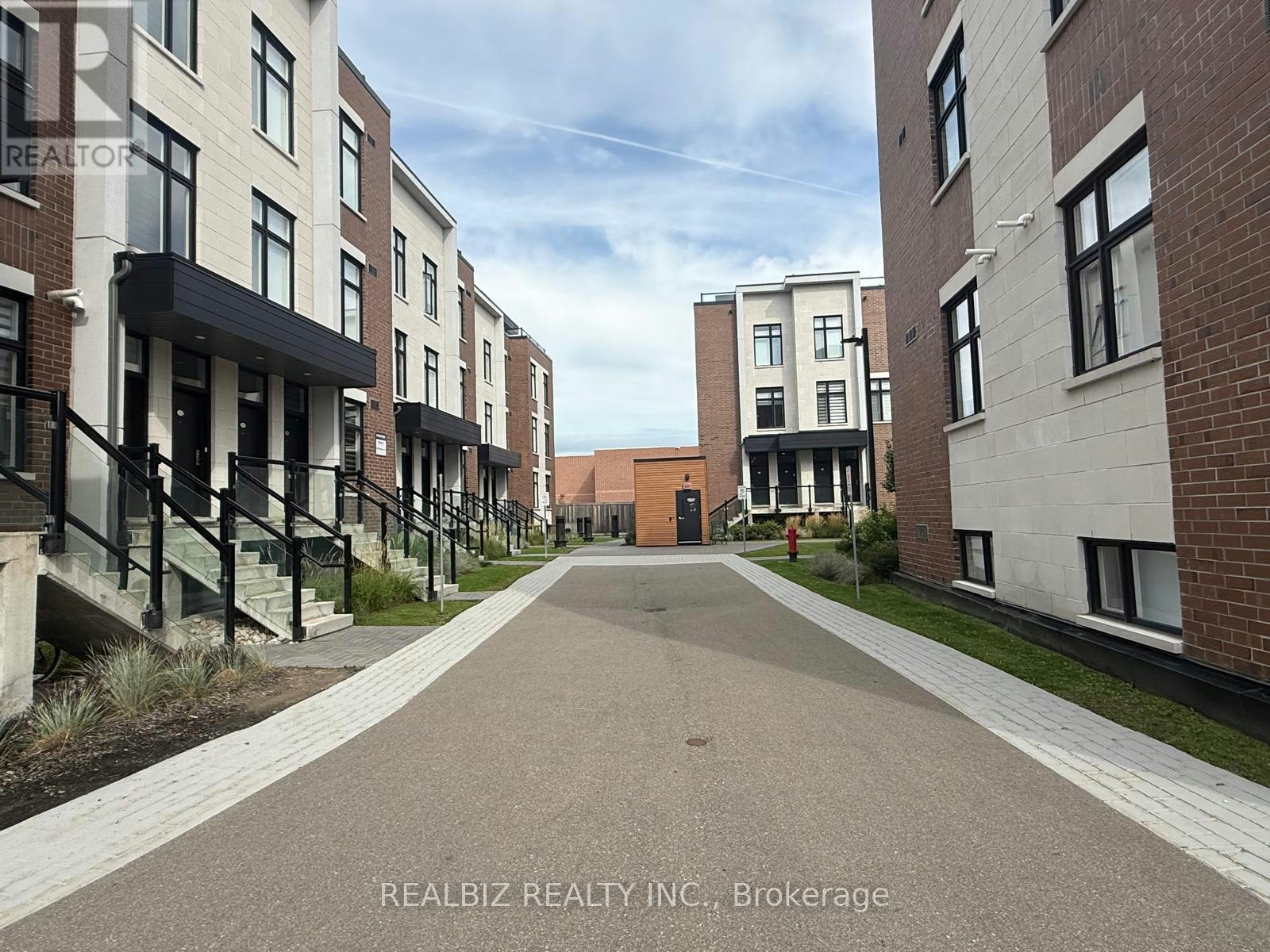 L133-9580 Islington Avenue, Vaughan, ON, L4H 4Z5 - 15