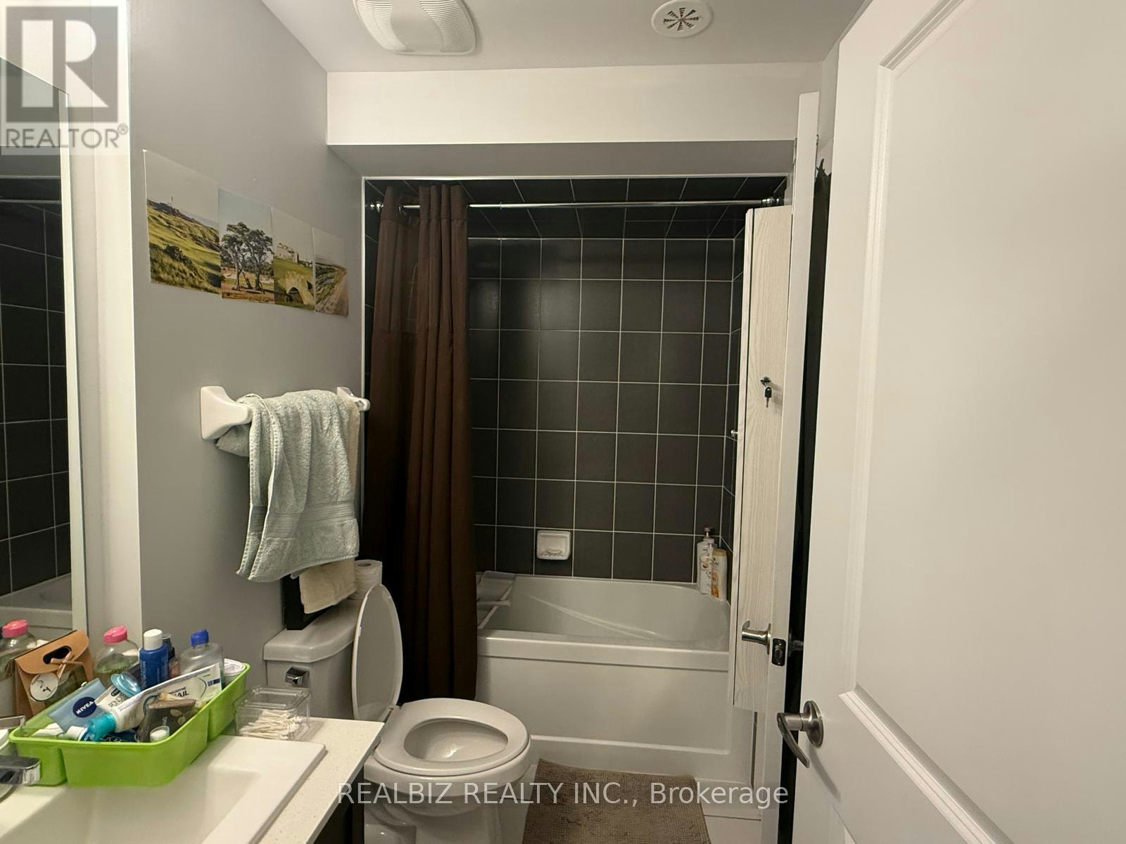 L133-9580 Islington Avenue, Vaughan, ON, L4H 4Z5 - 8