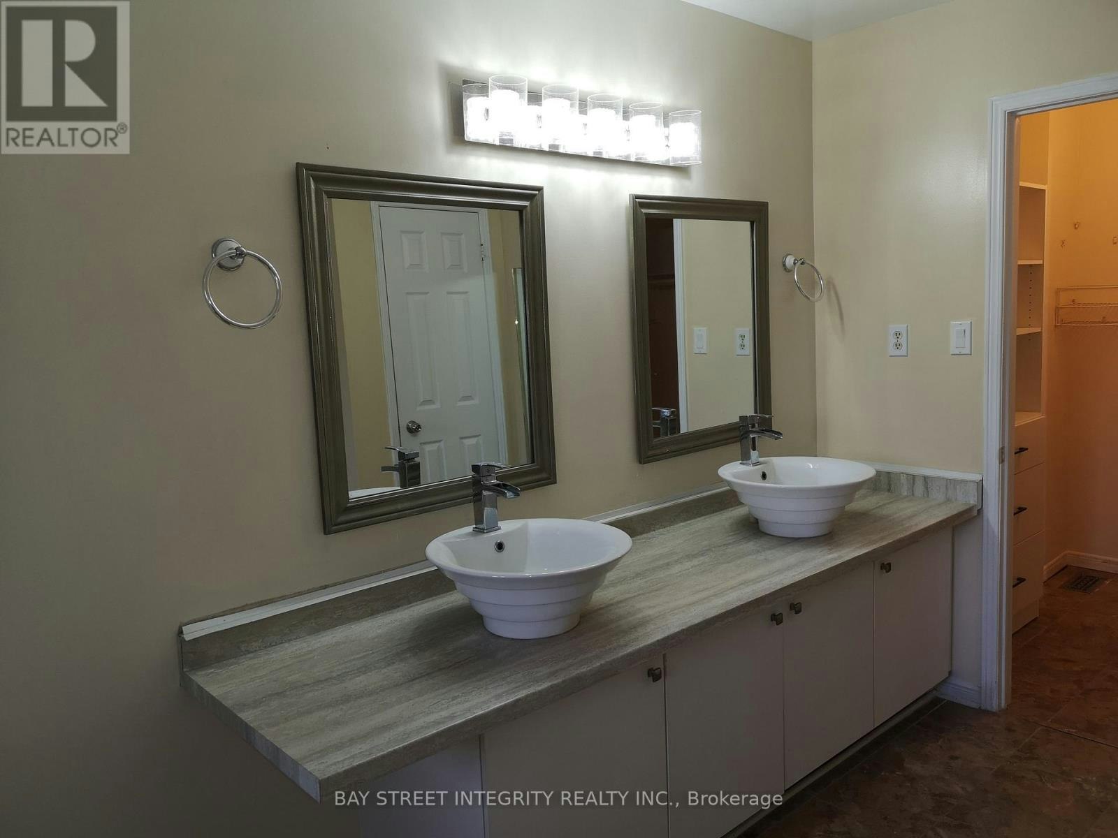 MAIN-3 Feltham Road, Markham, ON, L3P 6T2 - 22