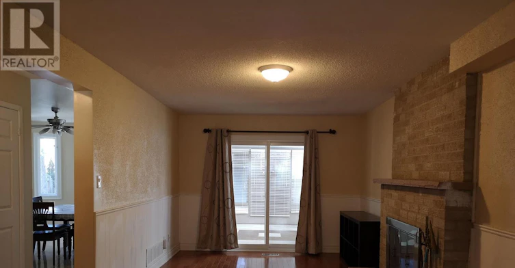 MAIN-3 Feltham Road, Markham, ON, L3P 6T2 - 4