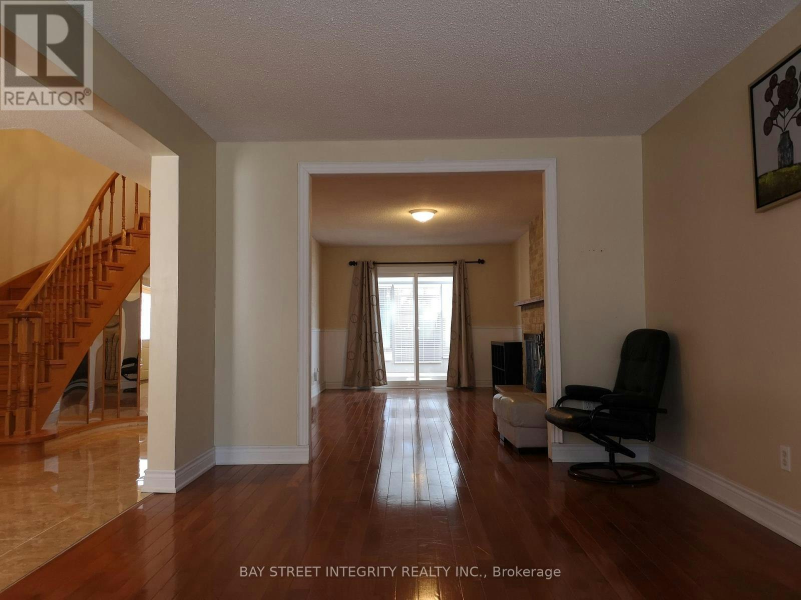 MAIN-3 Feltham Road, Markham, ON, L3P 6T2 - 3