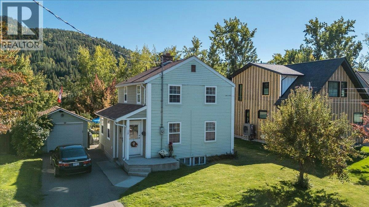 160 Oxford Road, Warfield, BC, V1R 2T3