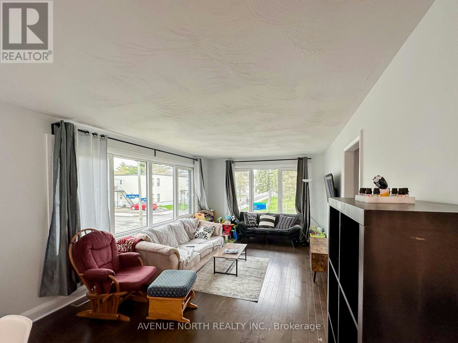 4-199 Ste Anne Street, Ottawa, ON, K1L 7B8 - 4