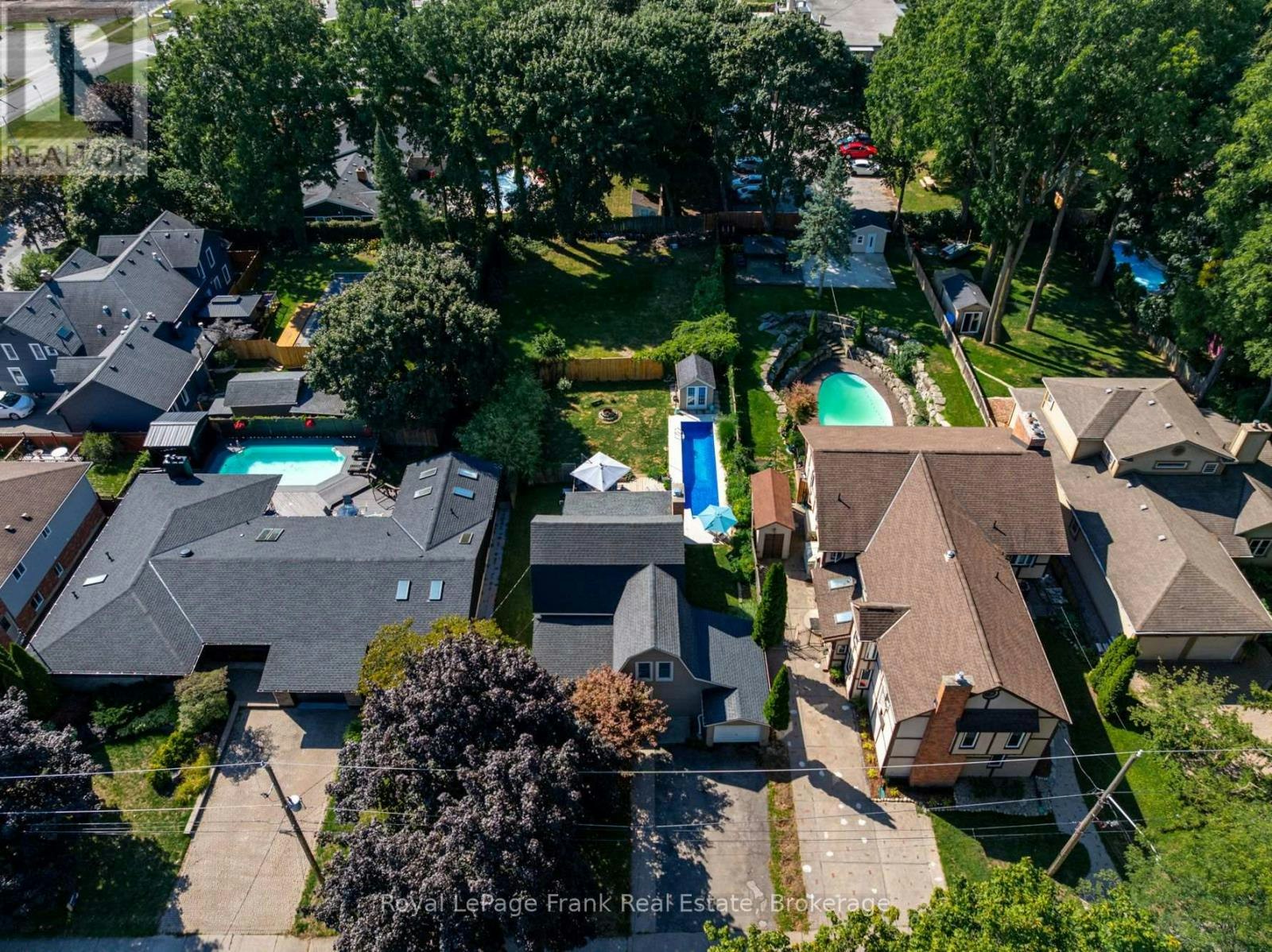 6254 Russell Street, Niagara Falls, ON, L2J 1P1
