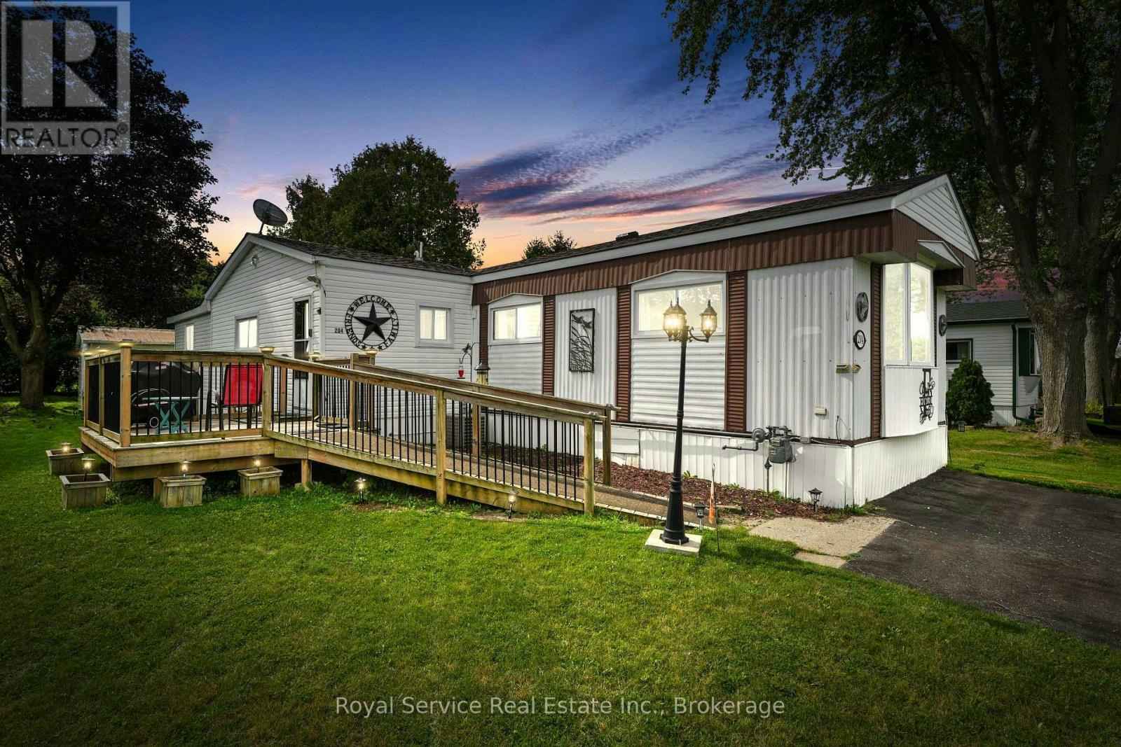 204 Lynn Crescent, Hamilton Township, ON, K9A 4J7