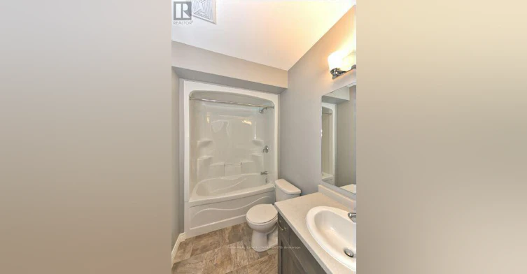 49 Westlake Drive, St. Thomas, ON, N5P 4K3 - 5
