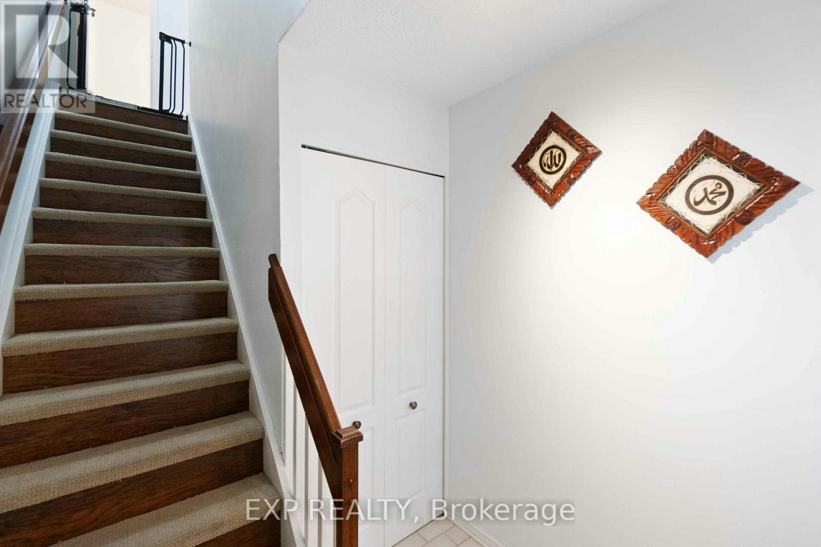 207-6 Terrace Drive, Ottawa, ON, K2H 9J2 - 9