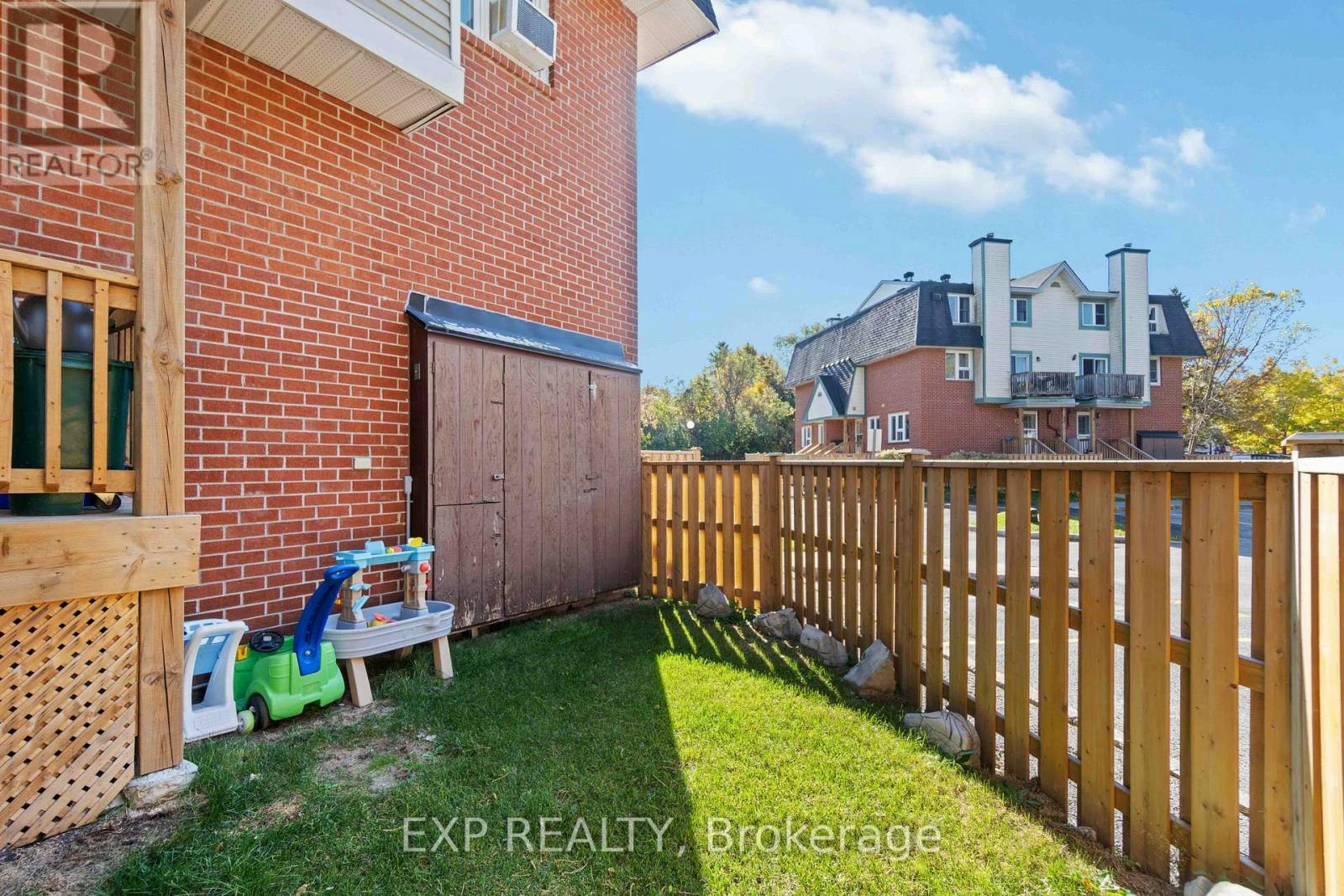 207-6 Terrace Drive, Ottawa, ON, K2H 9J2 - 6