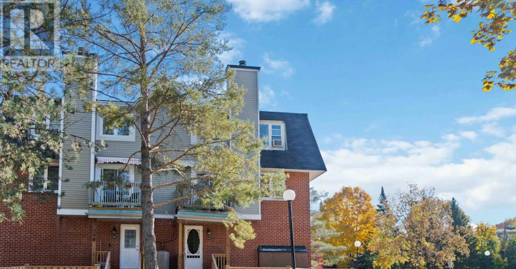 207-6 Terrace Drive, Ottawa, ON, K2H 9J2 - 4