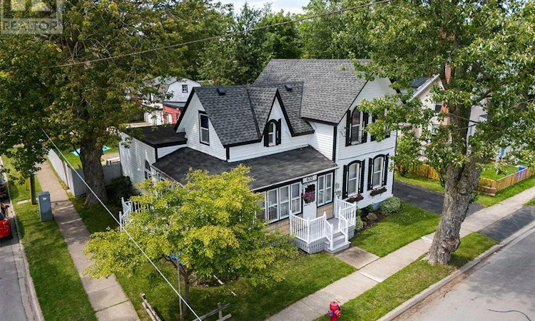 632 King Street
