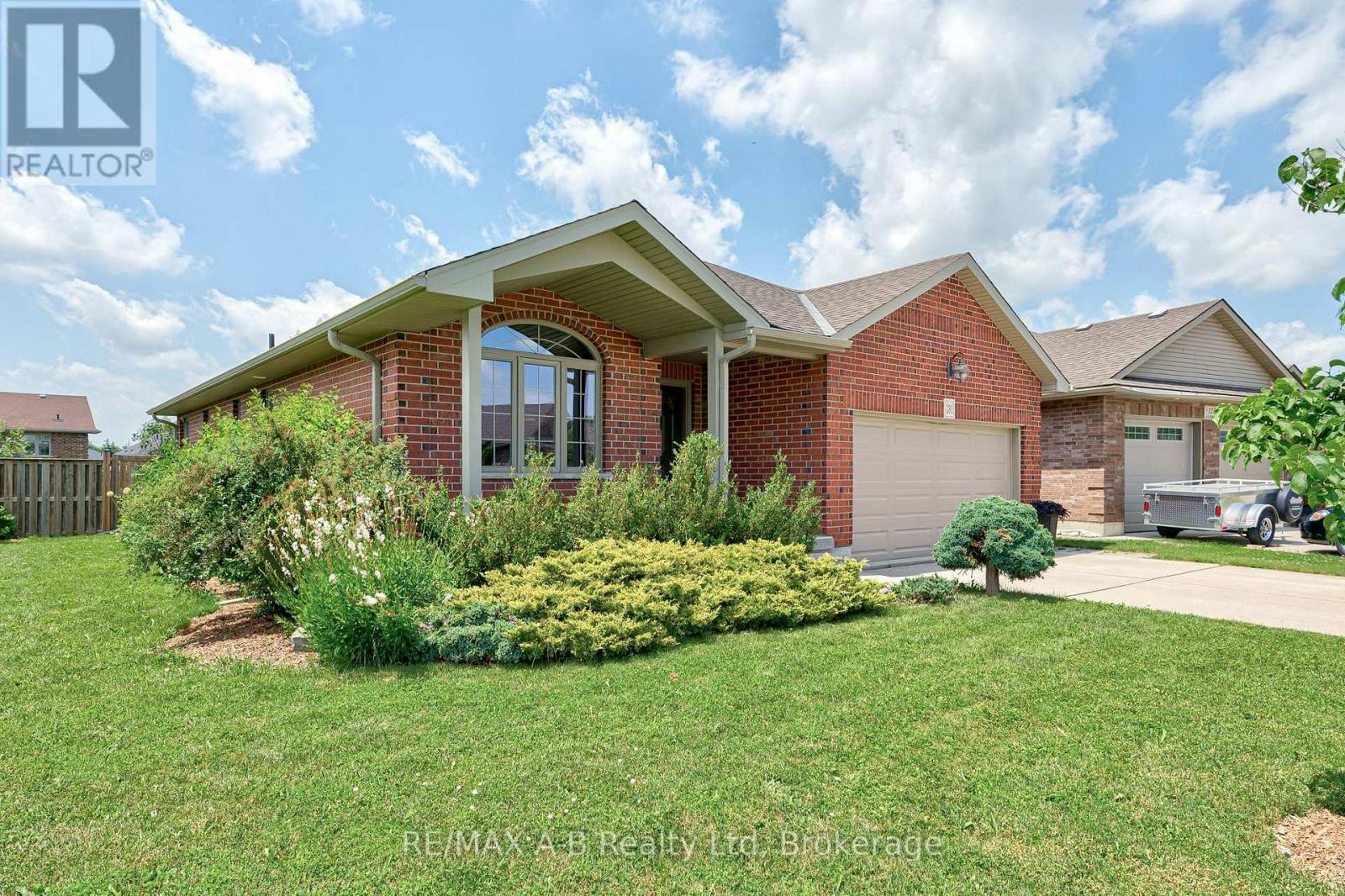 131 Guest Court, St. Marys, ON, N4X 1E5