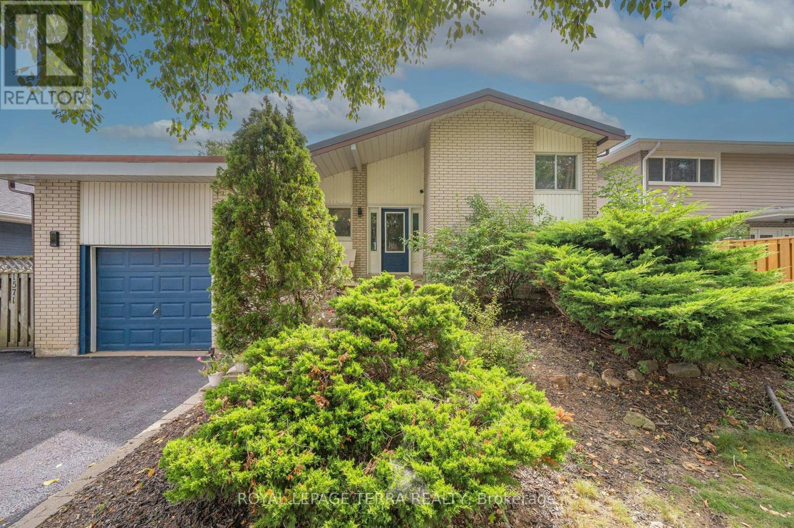 1571 Lewisham Drive, Mississauga, ON, L5J 3R2