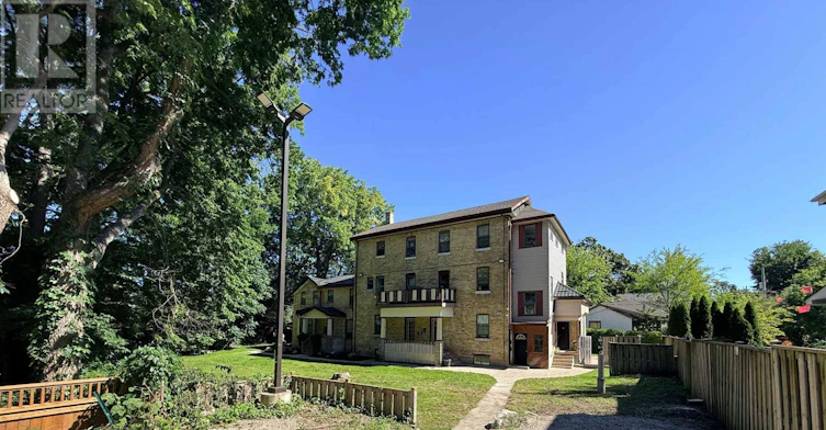 10-1 Waverley Place, London, ON, N6B 2C3 - 2