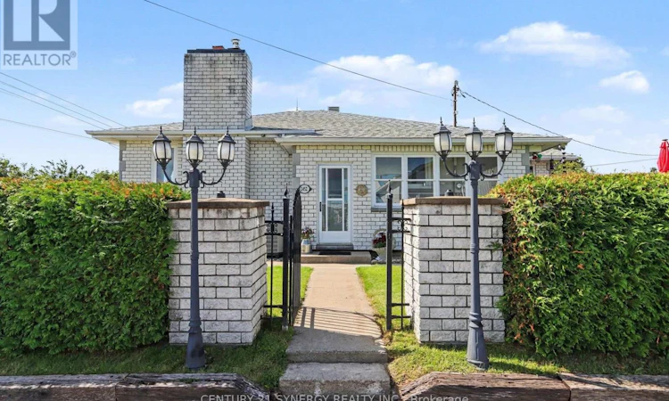 2452 Colonial Road