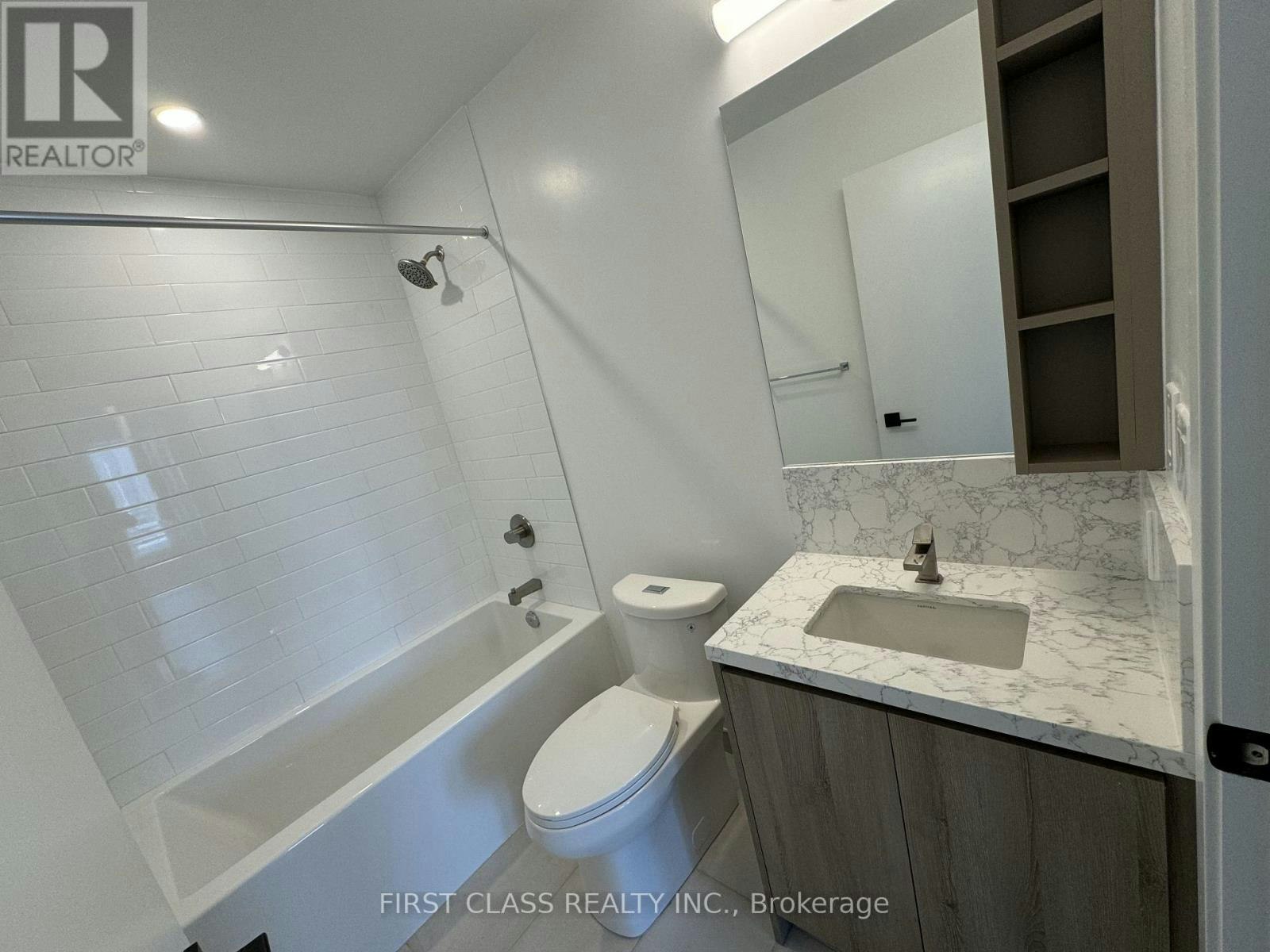 319 Jarvis Street, Toronto, ON, L3V 2A7 - 10