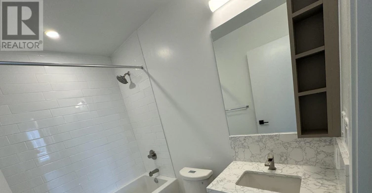 319 Jarvis Street, Toronto, ON, L3V 2A7 - 10
