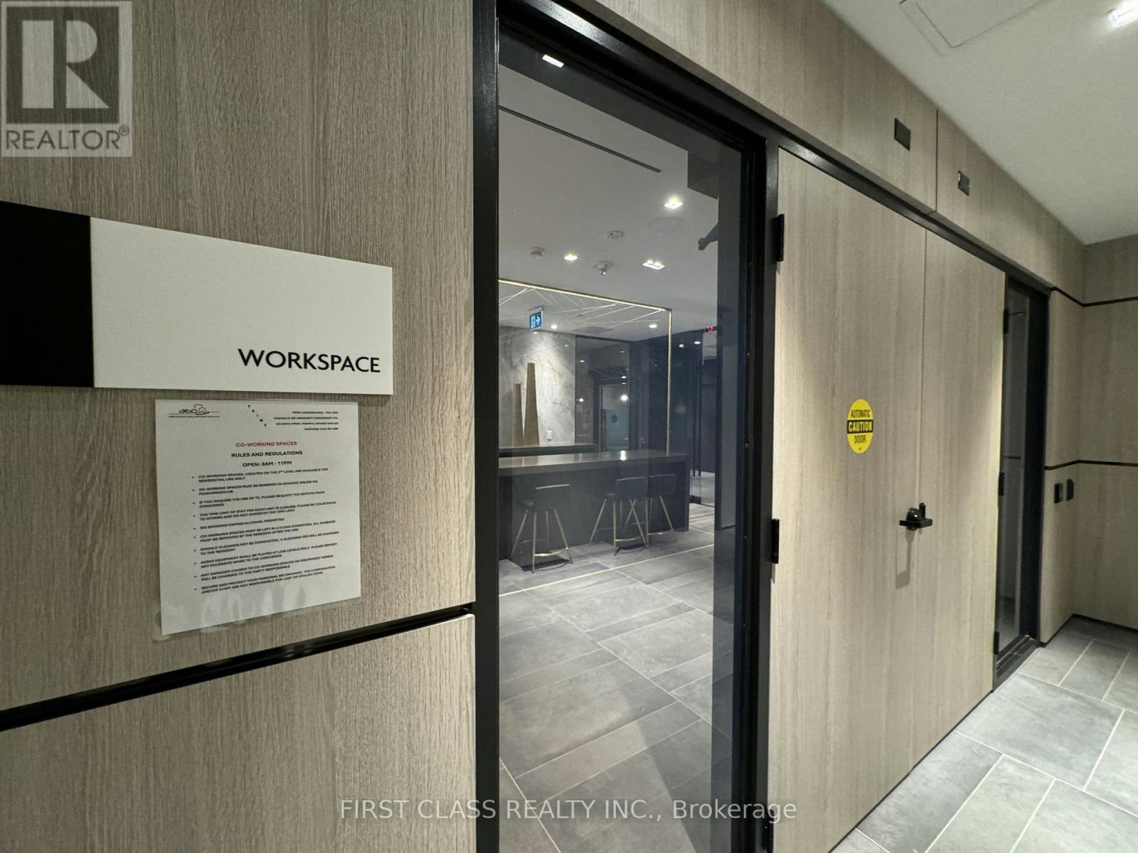 319 Jarvis Street, Toronto, ON, L3V 2A7 - 21