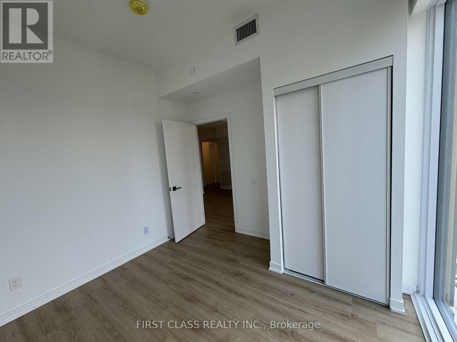 319 Jarvis Street, Toronto, ON, L3V 2A7 - 11