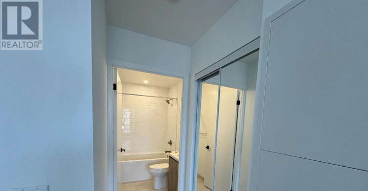 319 Jarvis Street, Toronto, ON, L3V 2A7 - 9