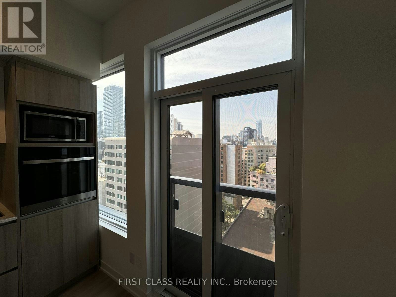 319 Jarvis Street, Toronto, ON, L3V 2A7 - 5