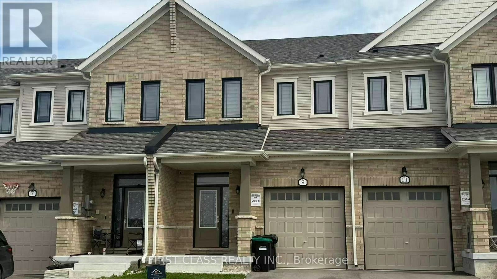 9 Milady Crescent, Barrie, ON, L9J 0B7 - 2