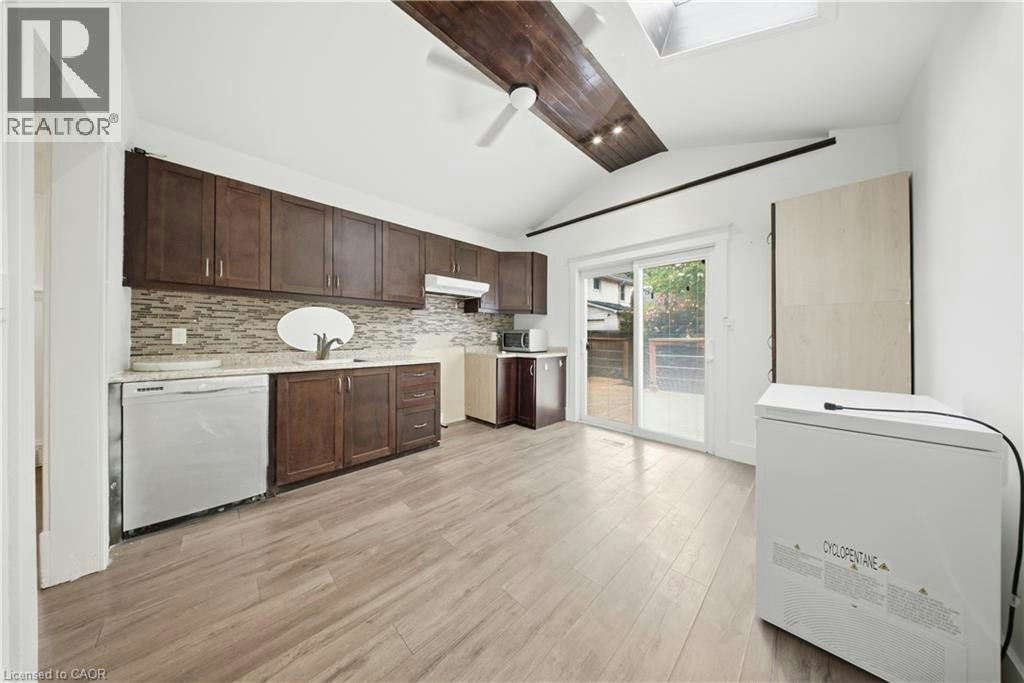 1082 Cannon Street E, Hamilton, ON, L8L 2J1 - 9