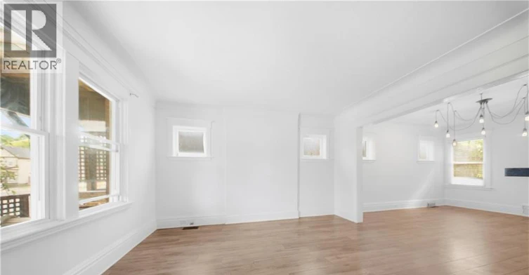1082 Cannon Street E, Hamilton, ON, L8L 2J1 - 10