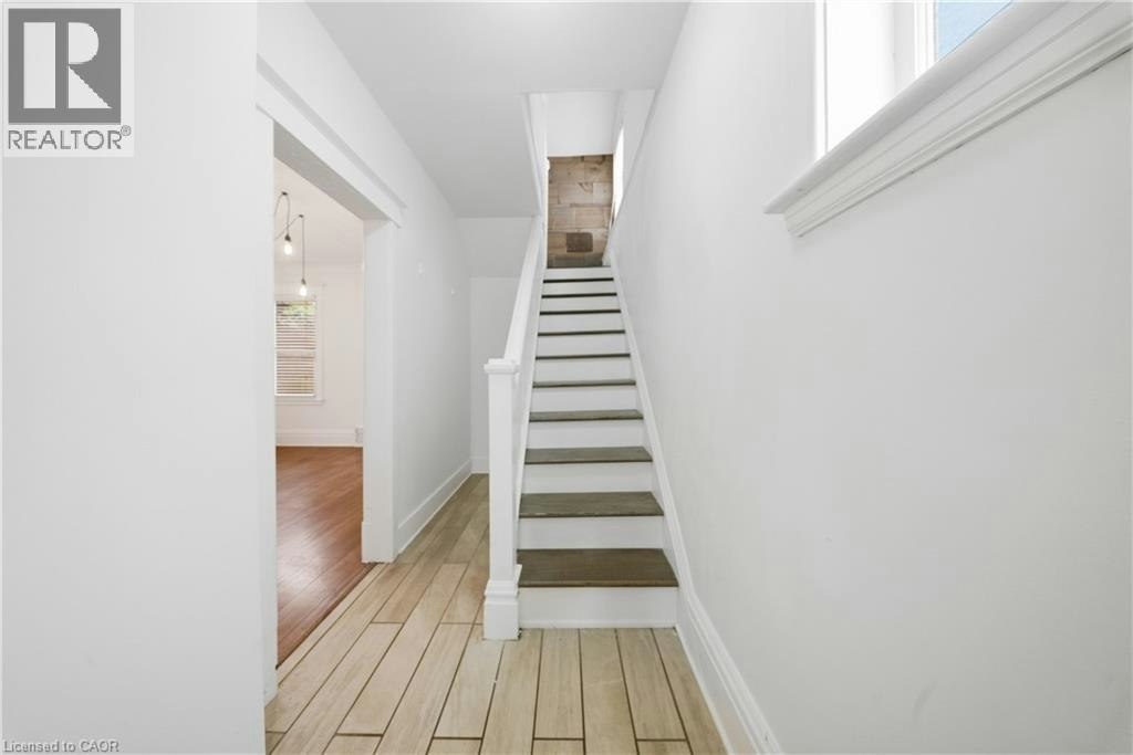 1082 Cannon Street E, Hamilton, ON, L8L 2J1 - 12