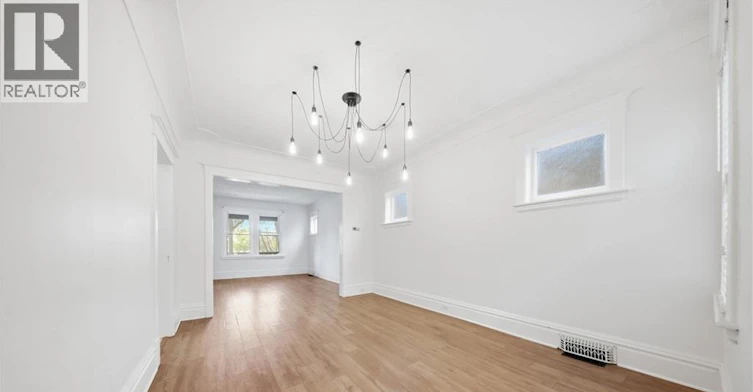 1082 Cannon Street E, Hamilton, ON, L8L 2J1 - 7