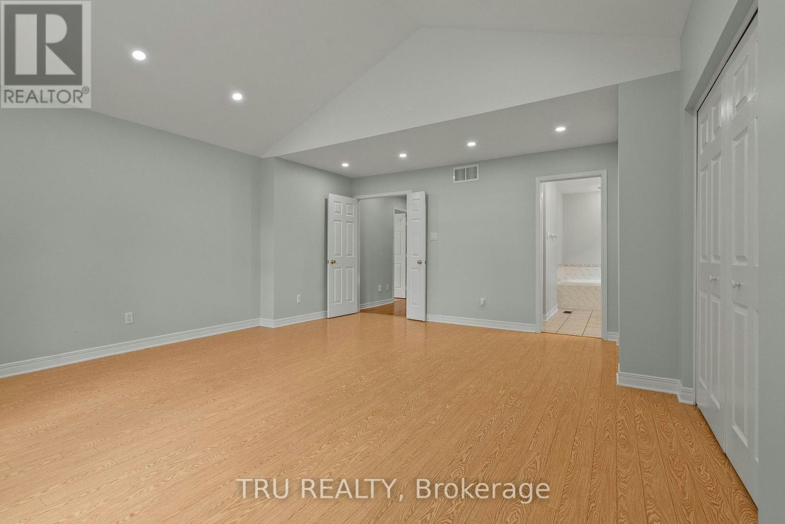 27 Upminster Way, Ottawa, ON, K2J 5H1 - 26