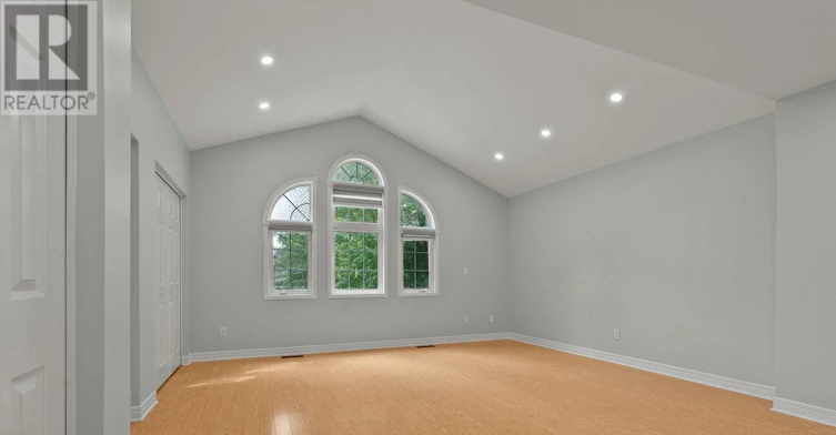 27 Upminster Way, Ottawa, ON, K2J 5H1 - 27