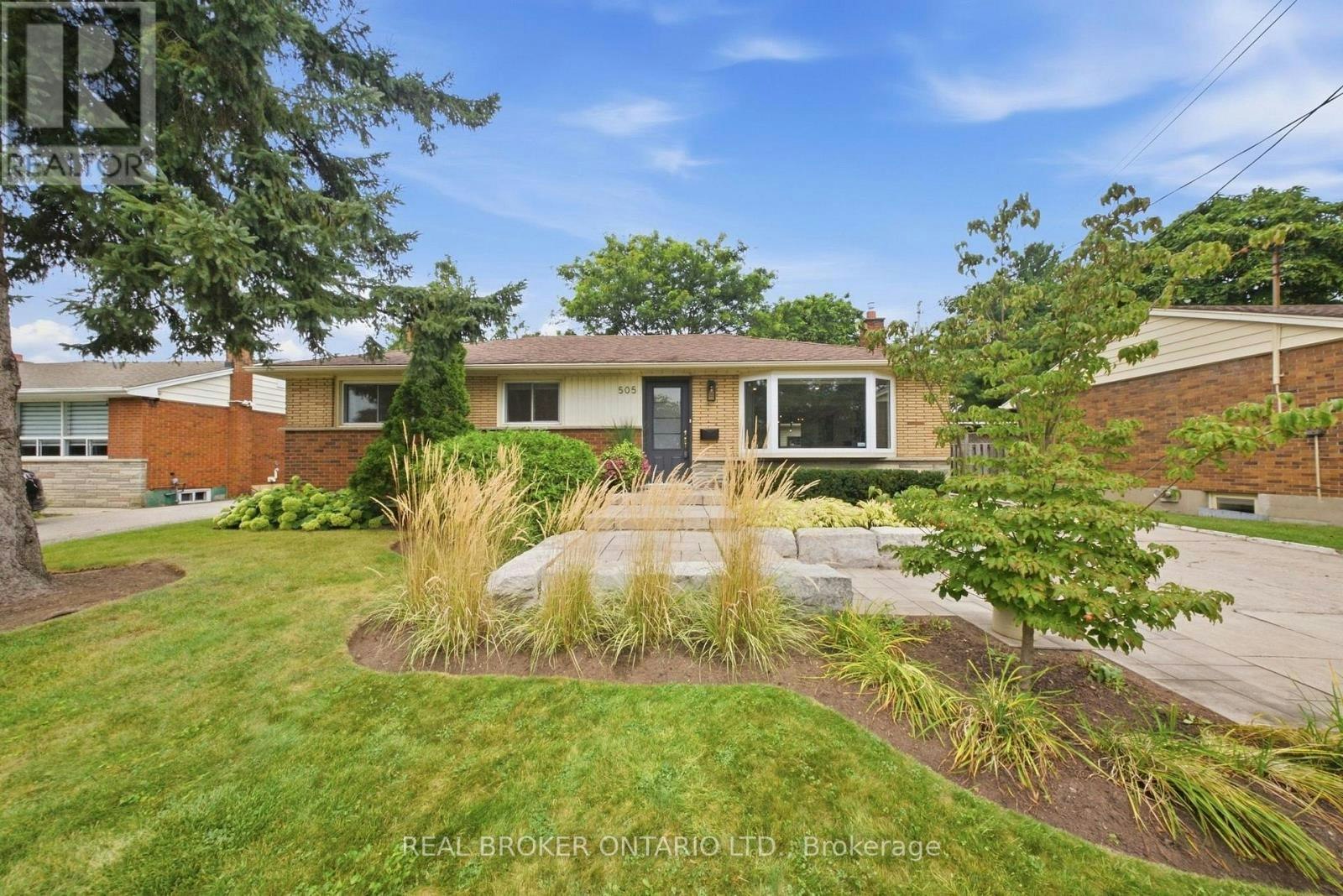 505 Enfield Road, Burlington, ON, L7T 2X5