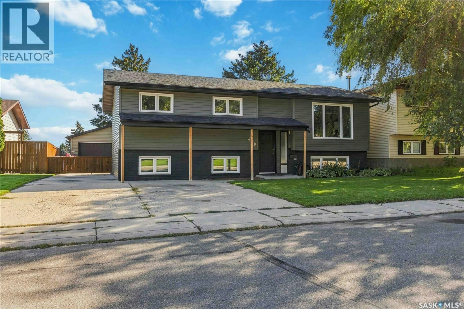 430 Ball Way, Saskatoon, SK, S7K 6E7