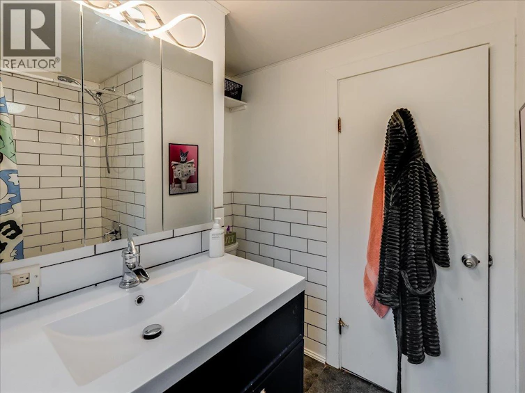 413 Silica Street, Nelson, BC, V1L 4M6 - 17