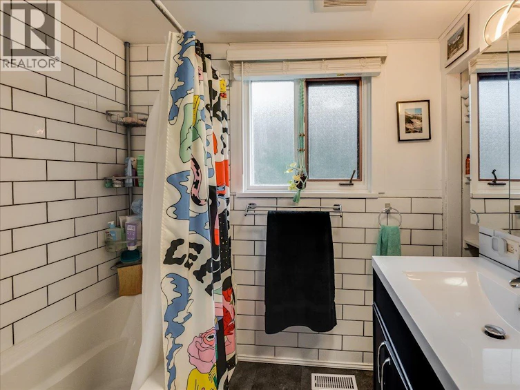413 Silica Street, Nelson, BC, V1L 4M6 - 16