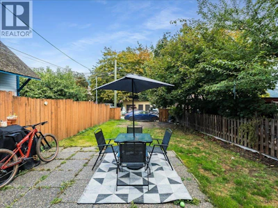 413 Silica Street - 3