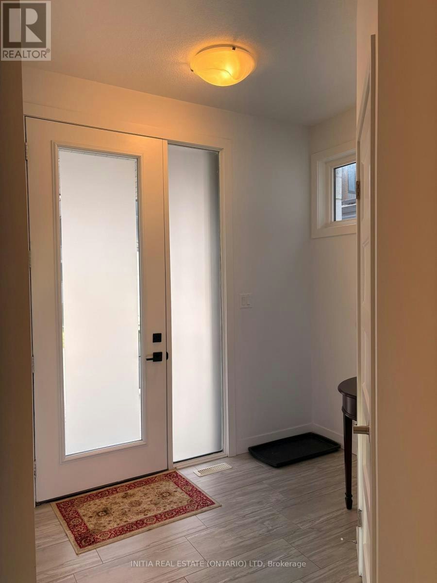 940-940 Georgetown Drive, London, ON, N6H 0J7 - 2