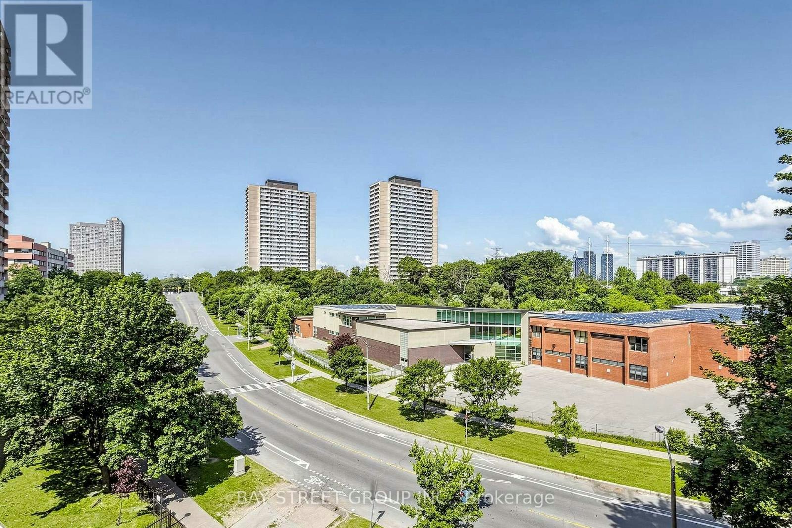 302-55 Sunny Glenway, Toronto, ON, M3C 2Z5 - 33