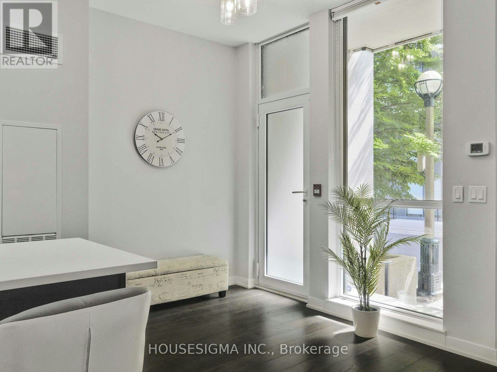 TH03-32 Bruyers Mews, Toronto, ON, M5V 0H8 - 6