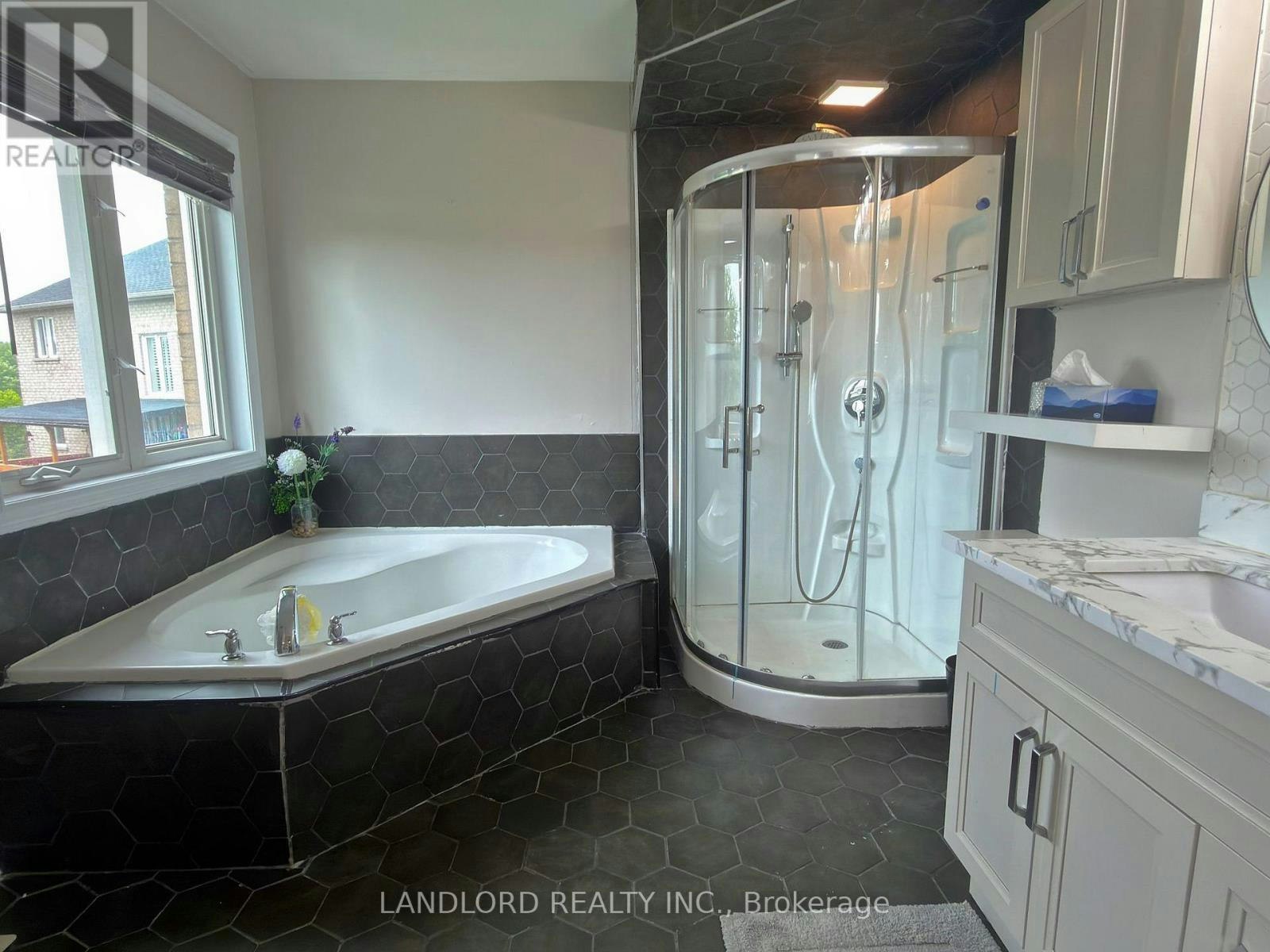 12 Cricket Mews, Toronto, ON, M1X 2E3 - 13