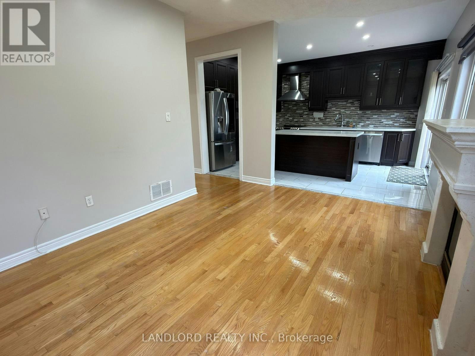12 Cricket Mews, Toronto, ON, M1X 2E3 - 4