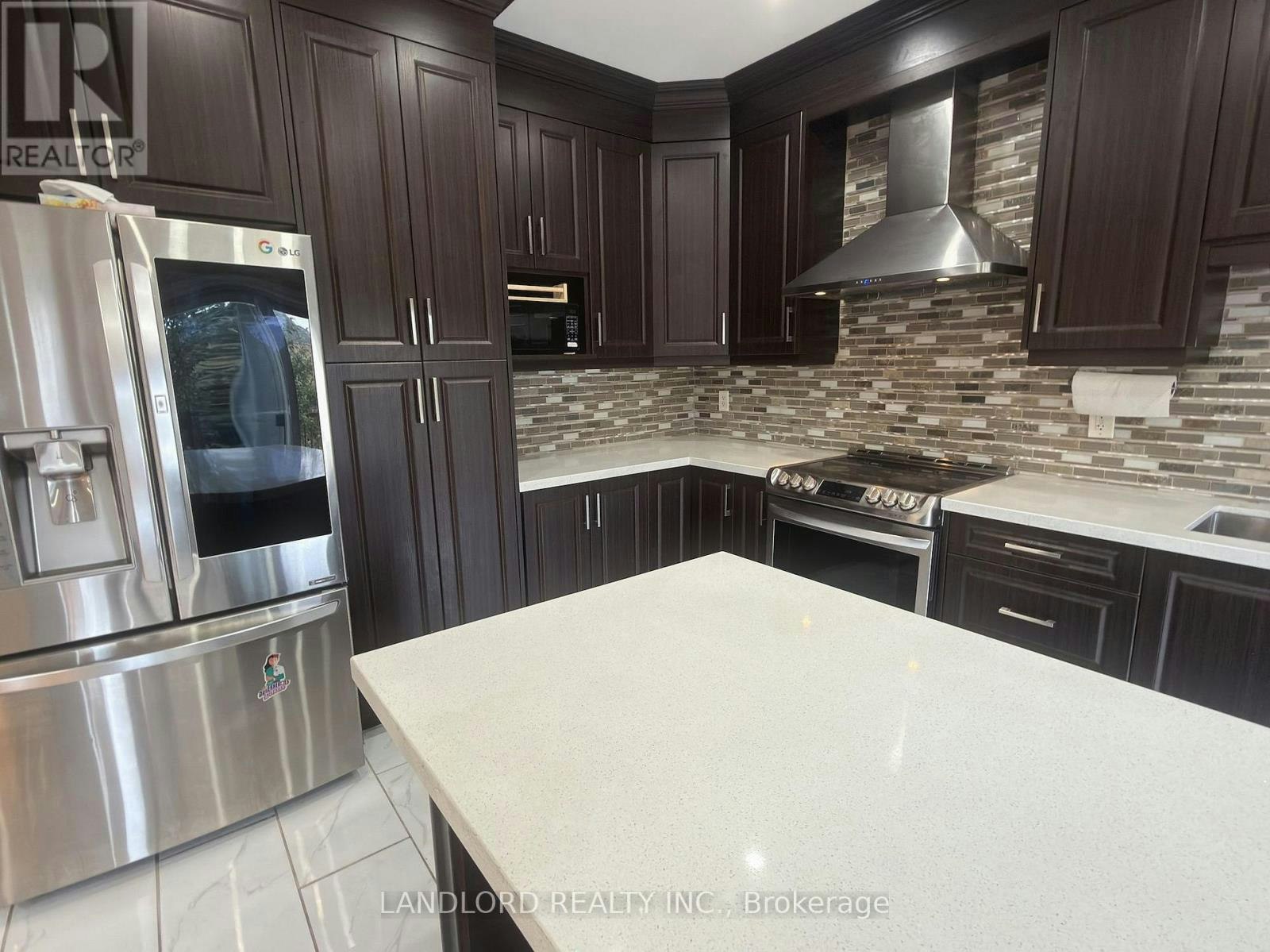 12 Cricket Mews, Toronto, ON, M1X 2E3 - 3