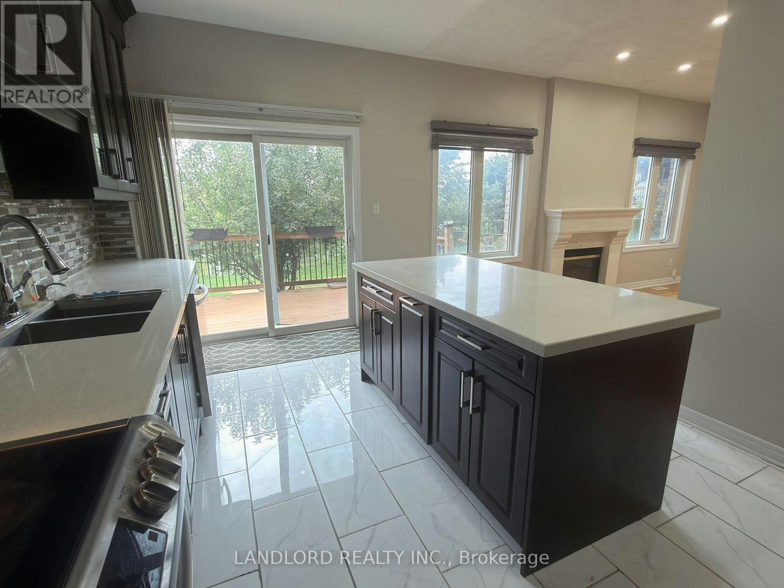 12 Cricket Mews, Toronto, ON, M1X 2E3 - 2