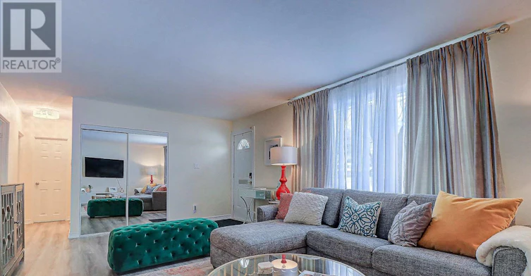 5 Bellefontaine Street, Toronto, ON, M1S 1J6 - 5