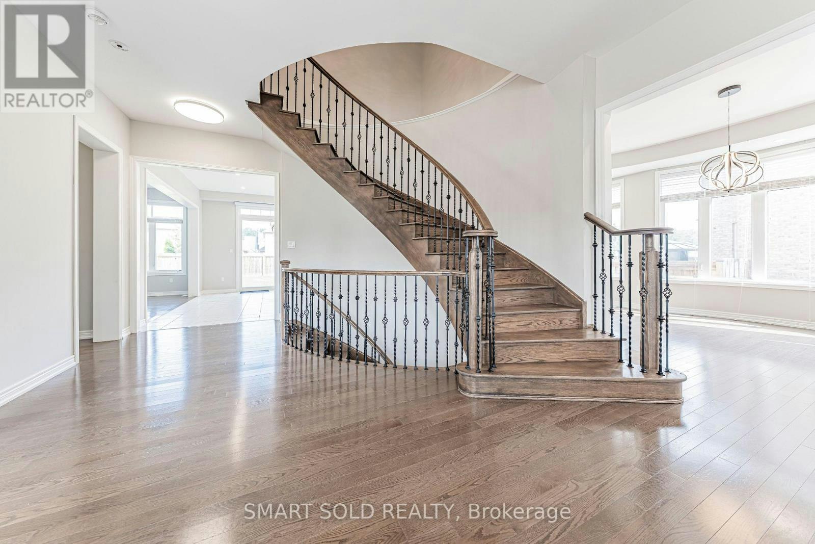 56 Redmond Crescent, Springwater, ON, L9X 2A2 - 4