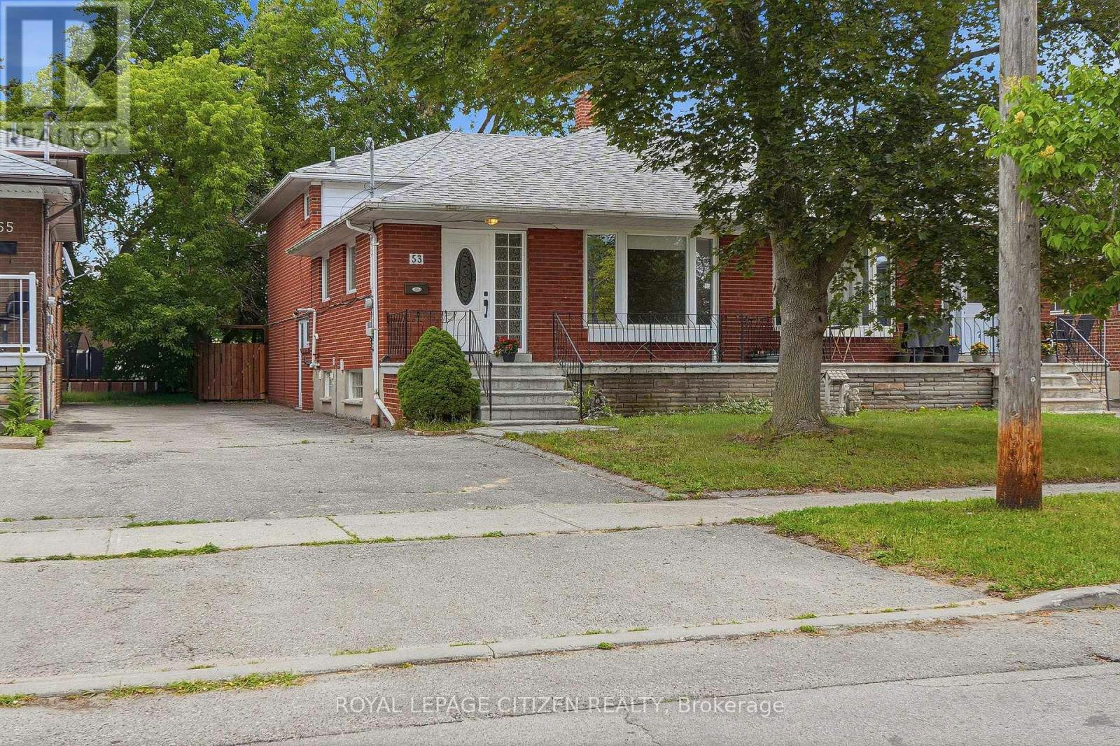 53 Grampian Crescent, Toronto, ON, M9L 2L2