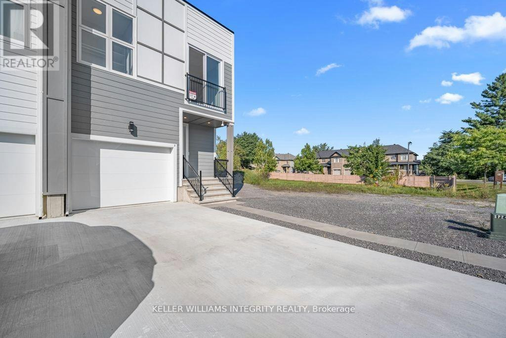 B-875 Contour Street, Ottawa, ON, K1W 0G6